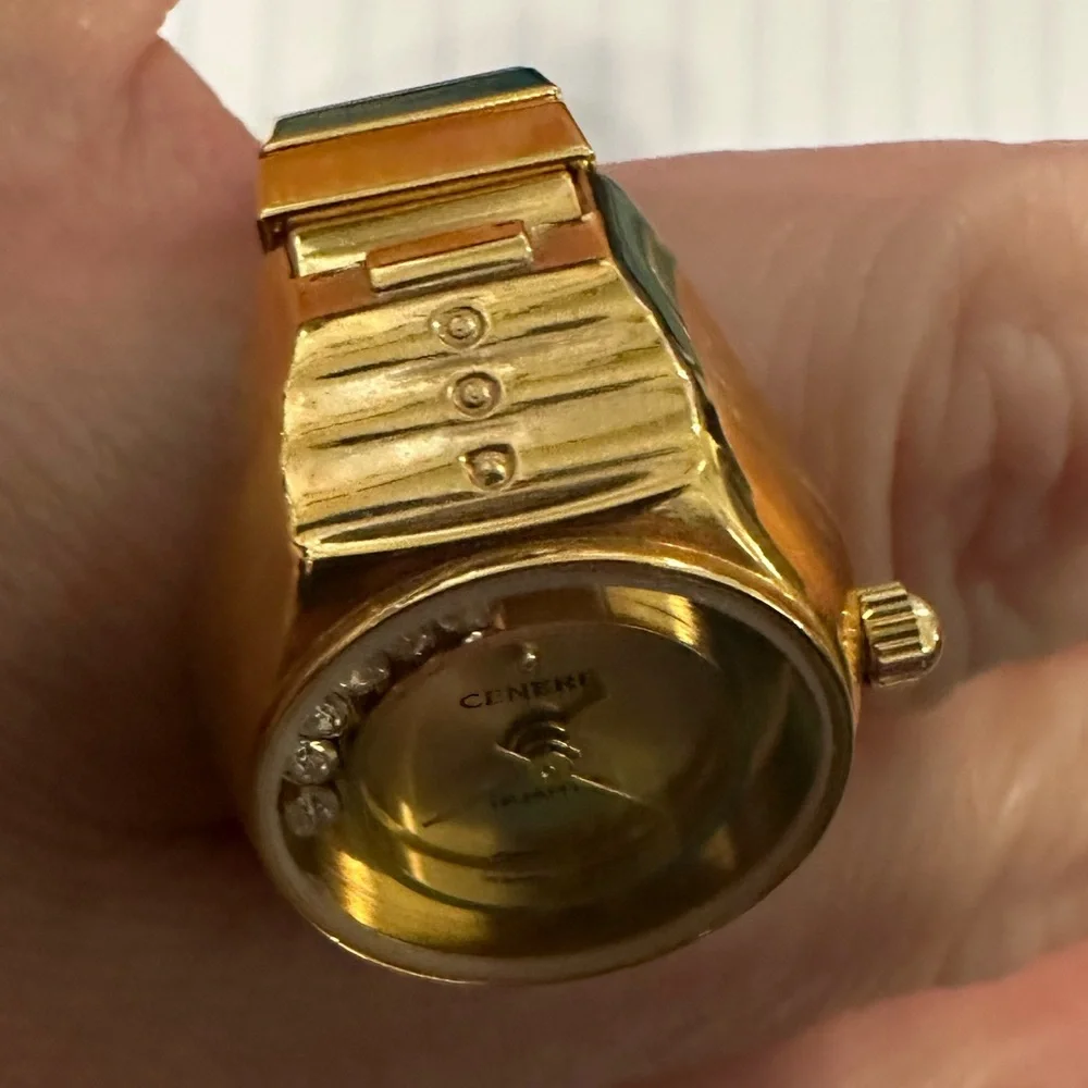 Cenere Quartz Watch Ring